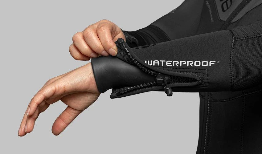 Waterproof W8 5mm Women's Wetsuit - Image 4