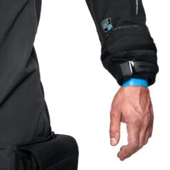 Waterproof D1X Hybrid Women's Drysuit 23 Waterproof D1X Hybrid Women's Drysuit -Mares Shop Waterproof D1X Hybrid Drysuit wrist detail 1e2189e5 3577 4be5 9456 39a19076acb8